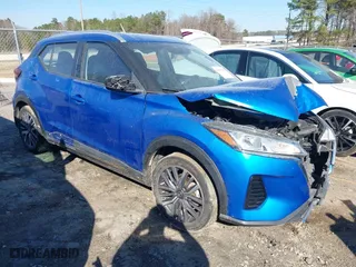 2021 Nissan Kicks SV with VIN 3N1CP5CV1ML494202, listed as a IAAI auction lot 41633128 with 77,887 mi miles. Bid and sale history available at carsss.com. Image 1.
