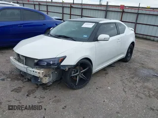 2013 Scion tC z VIN JTKJF5C70D3058888, wystawiony jako IAAI lot #41892224 z przebiegiem 84 749 mil mil oraz . Historia ofert i sprzedaży dostępna na DreamBid. Obrazek 20.