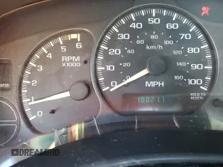 2002 Chevrolet Silverado 1500 with VIN 1GCEC14W52Z198932, listed as a Copart auction lot 51978105 with 188,211 mi miles and Salvage Title. Bid and sale history available at carsss.com. Image 9.