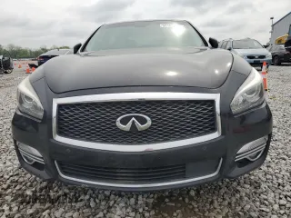 2015 Infiniti Q70 z VIN JN1BY1PR1FM830664, wystawiony jako Copart lot #56182275 z przebiegiem 263 925 mil mil oraz Tytuł czysty. Historia ofert i sprzedaży dostępna na DreamBid. Obrazek 5.