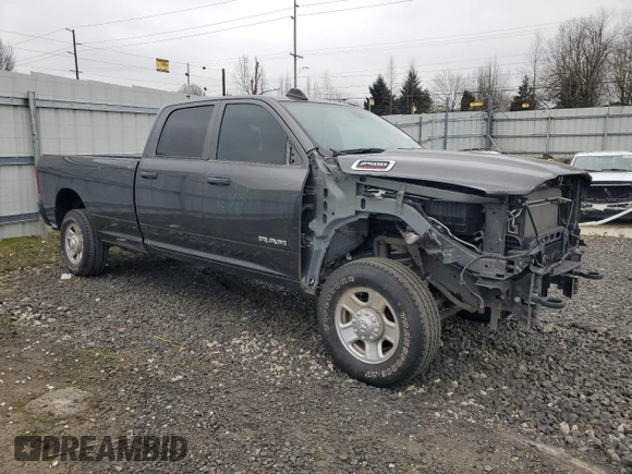 2022 Ram 2500 Tradesman with VIN 3C6UR5HJ2NG354744, listed as a Copart auction lot 43174365 with 17,589 mi miles and Salvage title. Bid and sale history available at DreamBid. Image 4.
