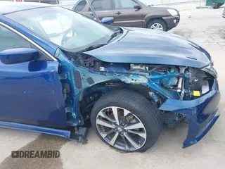2017 Nissan Altima SR with VIN 1N4AL3AP2HN347052, listed as a IAAI auction lot 42114336 with 34,928 mi miles and . Bid and sale history available at carsss.com. Image 6.