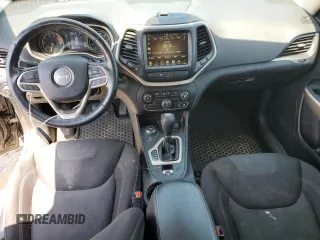 2017 Jeep Cherokee Latitude with VIN 1C4PJMCS8HW602718, listed as a Copart auction lot 52498185 with 104,153 mi miles and Salvage Title. Bid and sale history available at carsss.com. Image 8.
