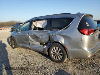 2017 Chrysler Pacifica Touring L with VIN 2C4RC1BG0HR683334, listed as a Copart auction lot 48756915 with 178,239 mi miles and Salvage Title. Bid and sale history available at DreamBid. Image 2.