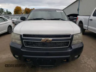 2007 Chevrolet Tahoe Police z VIN 1GNEC03057R352271, wystawiony jako Copart lot #79399294 z przebiegiem 227 937 mil mil oraz Szkody całkowita. Historia ofert i sprzedaży dostępna na DreamBid. Obrazek 5.