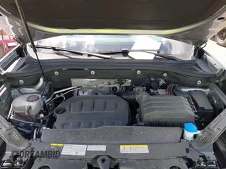 2024 Volkswagen Atlas SE with VIN 1V2HR2CA4RC577309, listed as a IAAI auction lot 42107825 with 25,694 mi miles and . Bid and sale history available at DreamBid. Image 10.