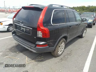 2008 Volvo XC90 I6 with VIN YV4CY982381462474, listed as a IAAI auction lot 40503611 with 1 mi miles. Bid and sale history available at carsss.com. Image 4.