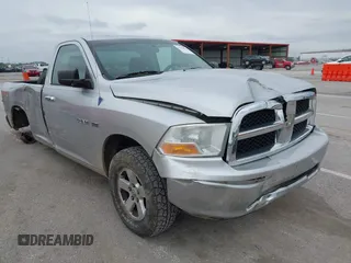 2009 Dodge 1500 SLT z VIN 1D3HV16T09J519334, wystawiony jako IAAI lot #42184824 z przebiegiem 147 900 mil mil oraz . Historia ofert i sprzedaży dostępna na DreamBid. Obrazek 1.
