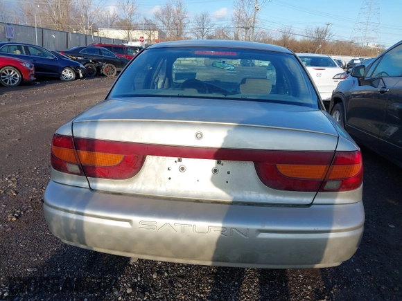 2002 Saturn SL with VIN 1G8ZK52752Z194235, listed as a IAAI auction lot 41792837 with 152,337 mi miles. Bid and sale history available at carsss.com. Image 16.
