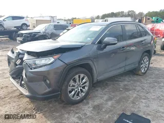 2021 Toyota RAV4 XLE Premium with VIN 2T3C1RFV6MC103170, listed as a IAAI auction lot 41510409 with 31,770 mi miles. Bid and sale history available at carsss.com. Image 17.