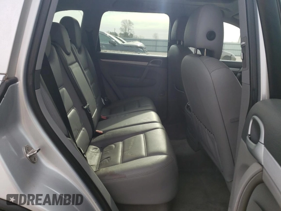 2004 Porsche Cayenne with VIN WP1AA29P54LA23905, listed as a Copart auction lot 46808945 with 232,504 mi miles and Clean Title. Bid and sale history available at carsss.com. Image 11.