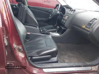 2010 Nissan Altima 3.5 SR with VIN 1N4BL2AP2AC188890, listed as a IAAI auction lot 41701010 with 219,177 mi miles. Bid and sale history available at carsss.com. Image 5.