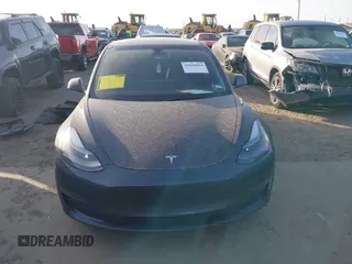 2022 Tesla Model 3 Long Range with VIN 5YJ3E1EB3NF264532, listed as a IAAI auction lot 41842044 with 42,280 mi miles and . Bid and sale history available at DreamBid. Image 11.