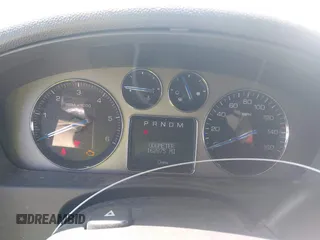 2008 Cadillac Escalade z VIN 1GYEC63818R112129, wystawiony jako IAAI lot #42005558 z przebiegiem 162 875 mil mil oraz . Historia ofert i sprzedaży dostępna na DreamBid. Obrazek 7.