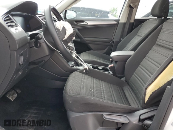 2022 Volkswagen Tiguan S with VIN 3VV1B7AX4NM014962, listed as a Copart auction lot 51811795 with 70,436 mi miles and Salvage title. Bid and sale history available at DreamBid. Image 7.