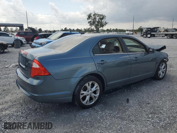 2012 Ford Fusion SE z VIN 3FAHP0HA1CR372744, wystawiony jako Copart lot #59118315 z przebiegiem Nie podano mil oraz Szkoda całkowita • Salvage title. Historia ofert i sprzedaży dostępna na DreamBid. Obrazek 3.