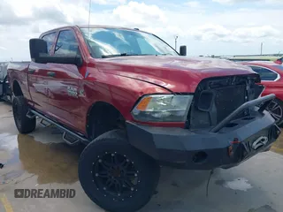 2013 Ram 2500 Tradesman z VIN 3C6UR5CL1DG537849, wystawiony jako IAAI lot #42346345 z przebiegiem 155 457 mil mil oraz . Historia ofert i sprzedaży dostępna na DreamBid. Obrazek 1.
