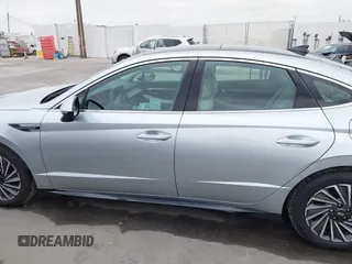 2024 Hyundai Sonata Hybrid Limited with VIN KMHL54JJ4RA088051, listed as a IAAI auction lot 42105893 with 12,134 mi miles. Bid and sale history available at carsss.com. Image 15.
