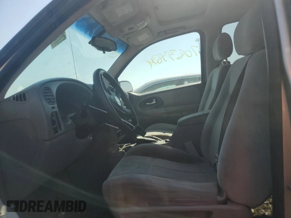 2007 Chevrolet TrailBlazer LS with VIN 1GNDT13S972202384, listed as a Copart auction lot 70833834 with 218,992 mi miles and Salvage Title. Bid and sale history available at DreamBid. Image 7.