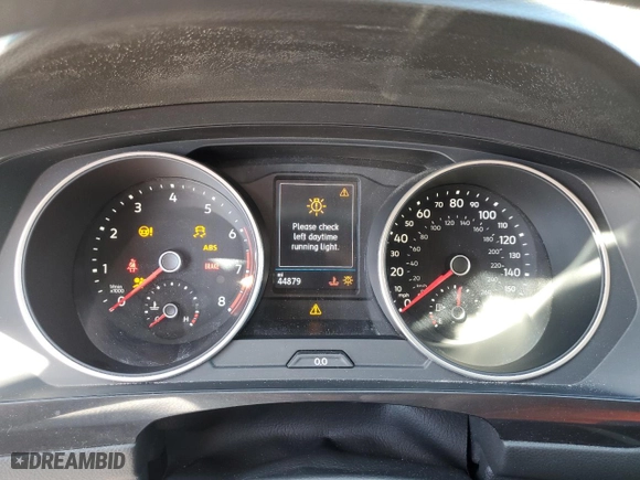 2018 Volkswagen Tiguan S with VIN 3VV1B7AX7JM057685, listed as a Copart auction lot 47518595 with 44,879 mi miles and Salvage Title. Bid and sale history available at carsss.com. Image 9.