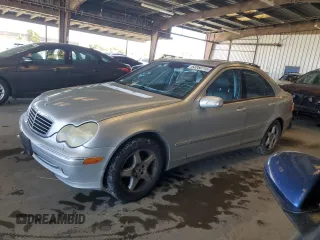 2001 Mercedes-Benz C 320 with VIN WDBRF64J21F110962, listed as a Copart auction lot 63350715 with 80,375 mi miles and Clean title. Bid and sale history available at DreamBid. Image 1.