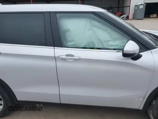 2024 Mitsubishi Outlander ES z VIN JA4J3UA86RZ007013, wystawiony jako IAAI lot #41643993 z przebiegiem 106 572 mil mil oraz . Historia ofert i sprzedaży dostępna na DreamBid. Obrazek 13.