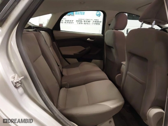 2014 Ford Focus SE with VIN 1FADP3K2XEL247552, listed as a IAAI auction lot 41815558 with 89,094 mi miles. Bid and sale history available at carsss.com. Image 8.
