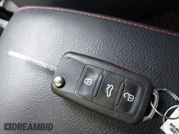 2012 Volkswagen Jetta GLI Autobahn z VIN 3VW567AJ1CM460223, wystawiony jako IAAI lot #41712037 z przebiegiem 132 172 mil mil oraz . Historia ofert i sprzedaży dostępna na DreamBid. Obrazek 11.