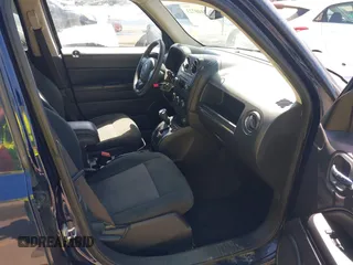 2016 Jeep Patriot Sport with VIN 1C4NJRBBXGD579801, listed as a IAAI auction lot 42040723 with 135,401 mi miles and . Bid and sale history available at carsss.com. Image 5.