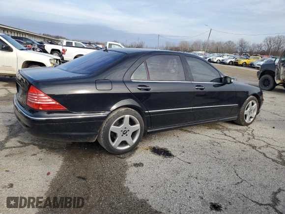2004 Mercedes-Benz S 500 z VIN WDBNG75J84A409566, wystawiony jako Copart lot #85411474 z przebiegiem 153 208 mil mil oraz Czysty tytuł • Clean title. Historia ofert i sprzedaży dostępna na DreamBid. Obrazek 3.