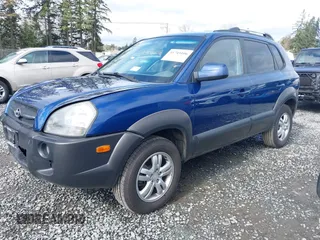 2007 Hyundai Tucson SE with VIN KM8JN12D77U502031, listed as a IAAI auction lot 41745106 with 131,668 mi miles. Bid and sale history available at carsss.com. Image 17.