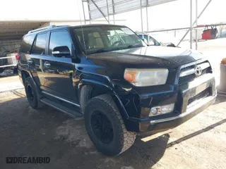 2011 Toyota 4Runner SR5 with VIN JTEZU5JR1B5025223, listed as a IAAI auction lot 41570378 with 221,585 mi miles. Bid and sale history available at carsss.com. Image 1.