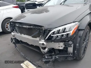 2019 Mercedes-Benz C 300 with VIN 55SWF8DBXKU303017, listed as a IAAI auction lot 41841700 with Not Provided miles and . Bid and sale history available at DreamBid. Image 6.