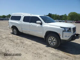 2023 Nissan Frontier SV z VIN 1N6ED1FK1PN665928, wystawiony jako Copart lot #52036625 z przebiegiem 23 760 mil mil oraz Szkoda całkowita • Salvage title. Historia ofert i sprzedaży dostępna na DreamBid. Obrazek 4.