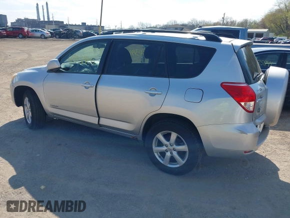 2007 Toyota RAV4 Limited with VIN JTMBD31V575101170, listed as a IAAI auction lot 42031400 with 180,415 mi miles. Bid and sale history available at carsss.com. Image 3.