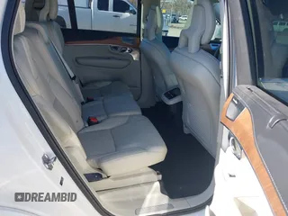 2018 Volvo XC90 Inscription with VIN YV4A22PL0J1386504, listed as a IAAI auction lot 41751916 with 73,081 mi miles. Bid and sale history available at carsss.com. Image 8.