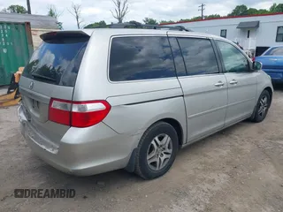 2006 Honda Odyssey EX-L z VIN 5FNRL38786B442374, wystawiony jako IAAI lot #42300958 z przebiegiem 338 841 mil mil oraz . Historia ofert i sprzedaży dostępna na DreamBid. Obrazek 4.