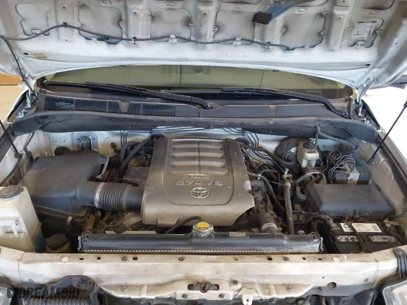 2008 Toyota Tundra LTD with VIN 5TBEV58198S476301, listed as a IAAI auction lot 41528085 with 230,233 mi miles. Bid and sale history available at carsss.com. Image 10.