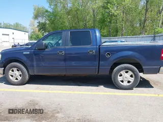 2005 Ford F-150 XLT z VIN 1FTPW12555KB44862, wystawiony jako IAAI lot #42275212 z przebiegiem 361 651 mil mil oraz . Historia ofert i sprzedaży dostępna na DreamBid. Obrazek 14.