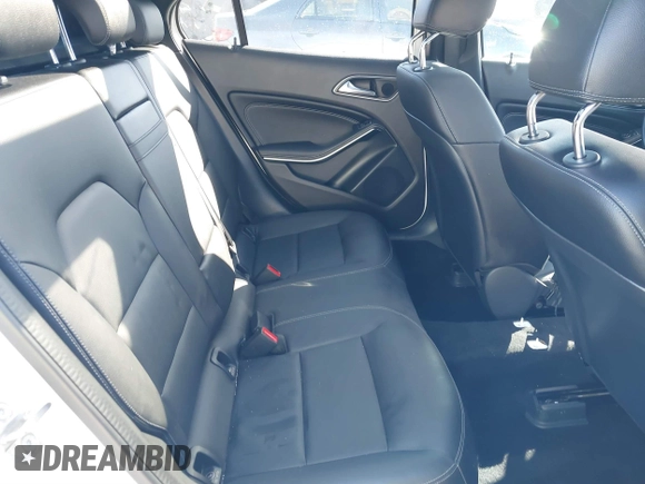 2020 Mercedes-Benz GLA 250 z VIN WDCTG4GB1LU022698, wystawiony jako IAAI lot #36984414 z przebiegiem 19 705 mil mil oraz . Historia ofert i sprzedaży dostępna na DreamBid. Obrazek 8.