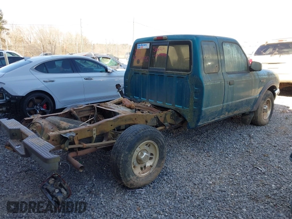 1997 Ford Ranger XLT with VIN 1FTDR15X1VTA79445, listed as a IAAI auction lot 40827592 with 209,896 mi miles. Bid and sale history available at carsss.com. Image 4.