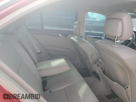 2014 Mercedes-Benz C 250 Sport с VIN WDDGF4HB3EG157536, выставлен на аукционе Copart как лот 52891585 с пробегом 58 375 миль миль и Списание • Salvage title. История ставок и продаж доступна на DreamBid. Изображение 10.