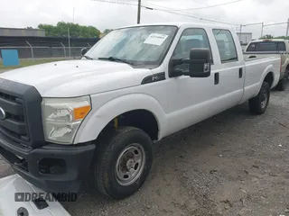 2015 Ford F-250 Lariat with VIN 1FT7W2B6XFEC33499, listed as a IAAI auction lot 42114064 with 215,314 mi miles and . Bid and sale history available at carsss.com. Image 17.