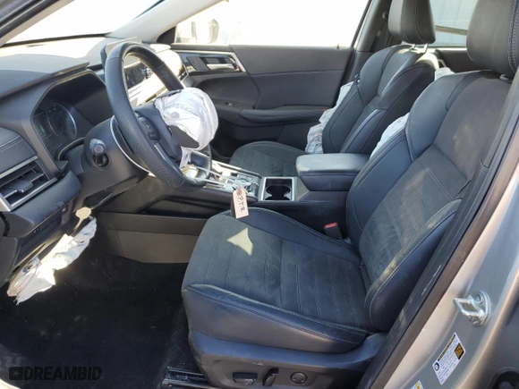 2023 Mitsubishi Outlander SE with VIN JA4J4UA88PZ039987, listed as a Copart auction lot 41836125 with 17,982 mi miles and Salvage Title. Bid and sale history available at carsss.com. Image 7.