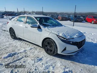 2023 Hyundai Elantra Blue z VIN KMHLM4AJ2PU083249, wystawiony jako IAAI lot #41284015 z przebiegiem 23 951 mil mil oraz . Historia ofert i sprzedaży dostępna na DreamBid. Obrazek 1.