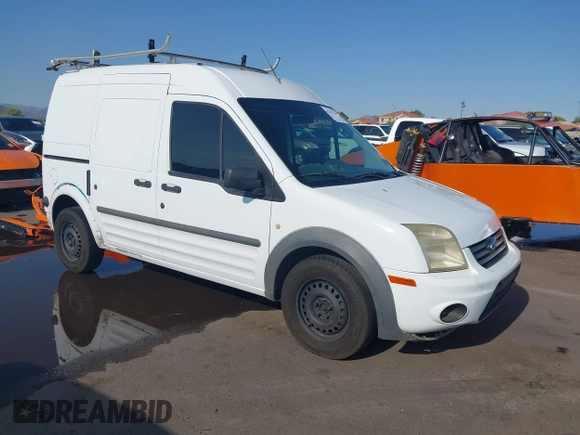 2010 Ford Transit Connect XLT z VIN NM0LS7DN1AT026707, wystawiony jako IAAI lot #42373335 z przebiegiem 204 252 mil mil oraz . Historia ofert i sprzedaży dostępna na DreamBid. Obrazek 1.