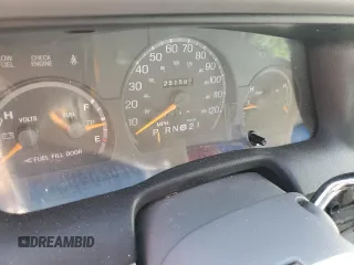 1997 Ford Crown Victoria z VIN 2FALP73W2VX179173, wystawiony jako Copart lot #57828405 z przebiegiem 251 598 mil mil oraz Szkoda całkowita • Salvage title. Historia ofert i sprzedaży dostępna na DreamBid. Obrazek 9.