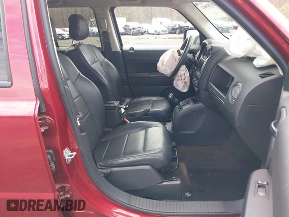 2017 Jeep Patriot High Altitude with VIN 1C4NJRFB6HD109986, listed as a IAAI auction lot 42030962 with 31,061 mi miles and . Bid and sale history available at DreamBid. Image 5.