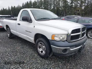 2005 Dodge 1500 ST z VIN 1D7HA16K55J649105, wystawiony jako IAAI lot #42100293 z przebiegiem 137 502 mil mil oraz . Historia ofert i sprzedaży dostępna na DreamBid. Obrazek 1.