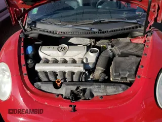 2008 Volkswagen Beetle S z VIN 3VWPG31C48M509664, wystawiony jako Copart lot #83623704 z przebiegiem 110 261 mil mil oraz Szkoda całkowita • Salvage title. Historia ofert i sprzedaży dostępna na DreamBid. Obrazek 11.